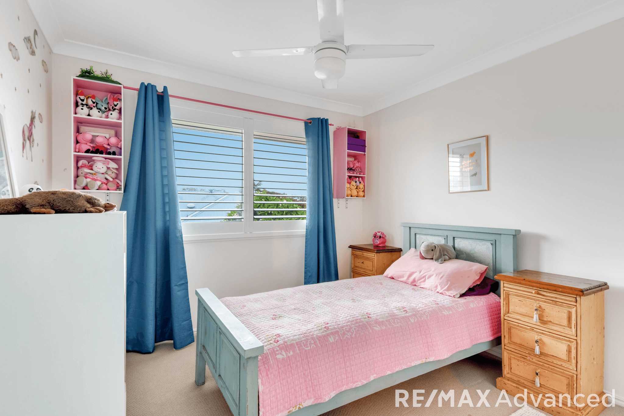 11 Kirk Place, Sandstone Point, QLD 4511