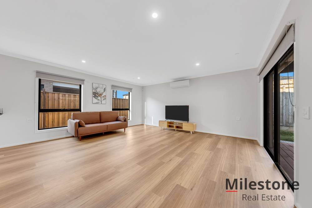 31 Skyline Road, FRASER RISE, VIC 3336