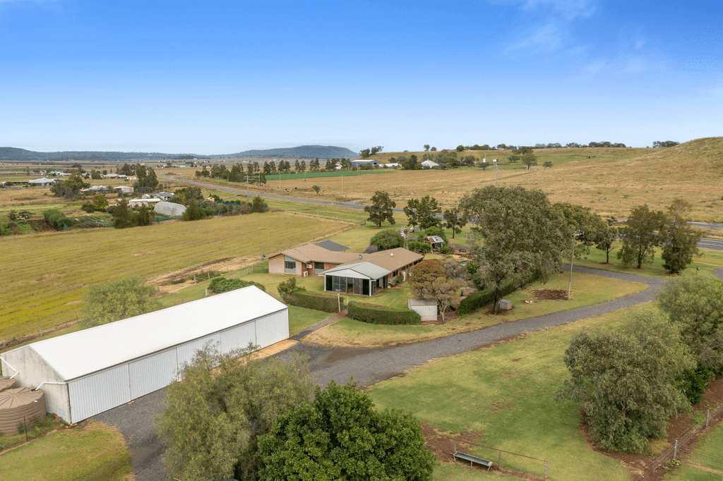 349 Wyreema-Cambooya Road, CAMBOOYA, QLD 4358