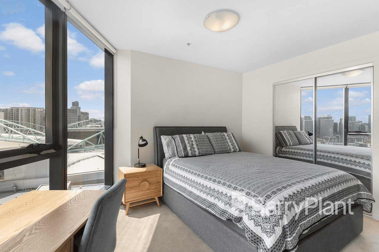 1811/100 Harbour Esplanade Street, Docklands, VIC 3008