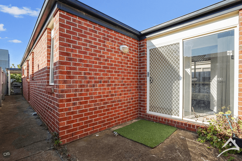 2/11 Montana Drive, WERRIBEE, VIC 3030