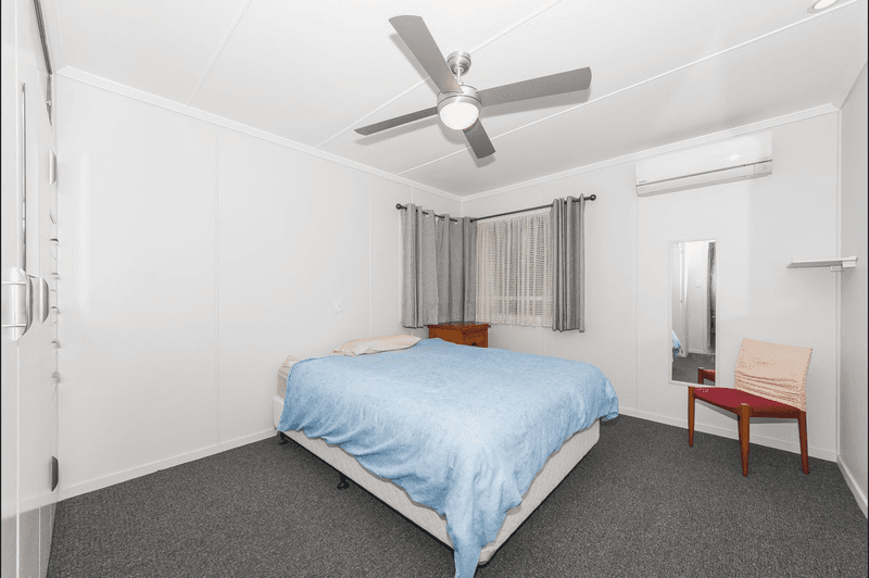 4 Wright Street, REDCLIFFE, QLD 4020