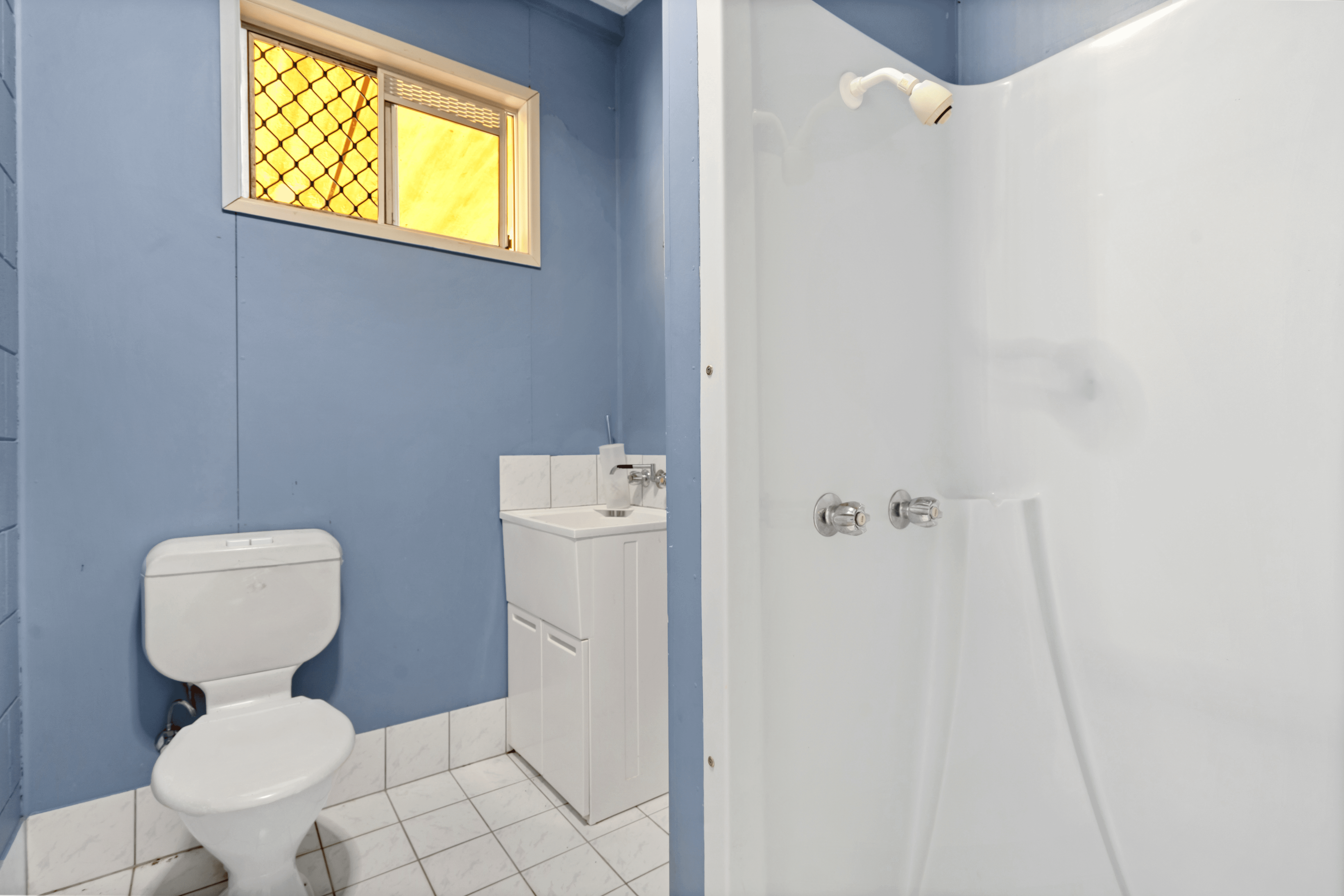 263 Pease Street, EDGE HILL, QLD 4870