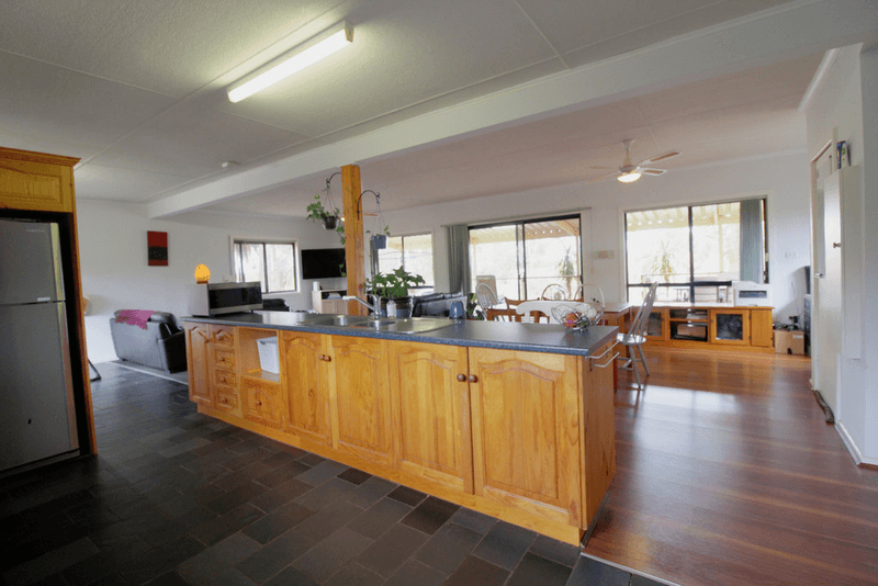 105 De Fontenay Road, BARMERA, SA 5345