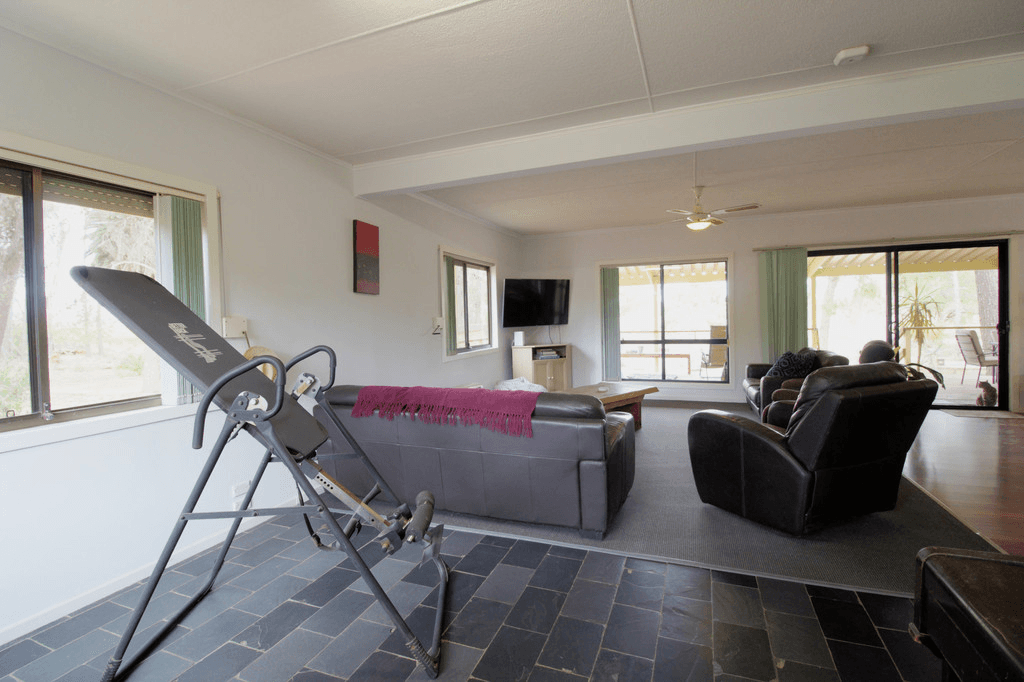 105 De Fontenay Road, BARMERA, SA 5345