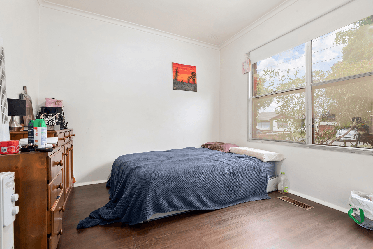 16 Claret Street, DOVETON, VIC 3177