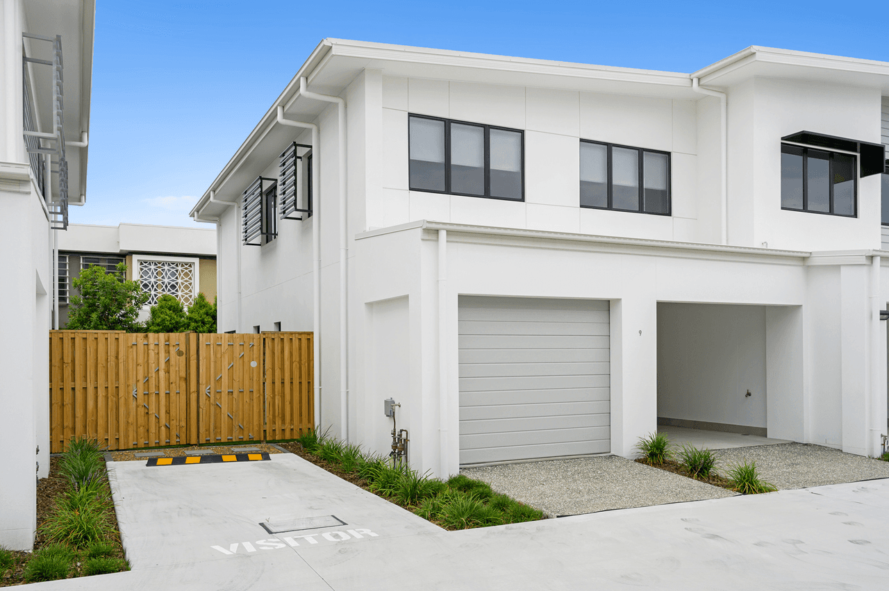 9/35 Sickle Avenue (Solstice Quays), HOPE ISLAND, QLD 4212