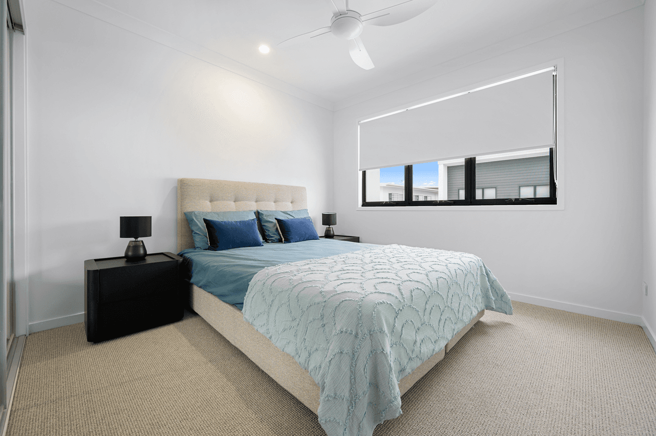 9/35 Sickle Avenue (Solstice Quays), HOPE ISLAND, QLD 4212