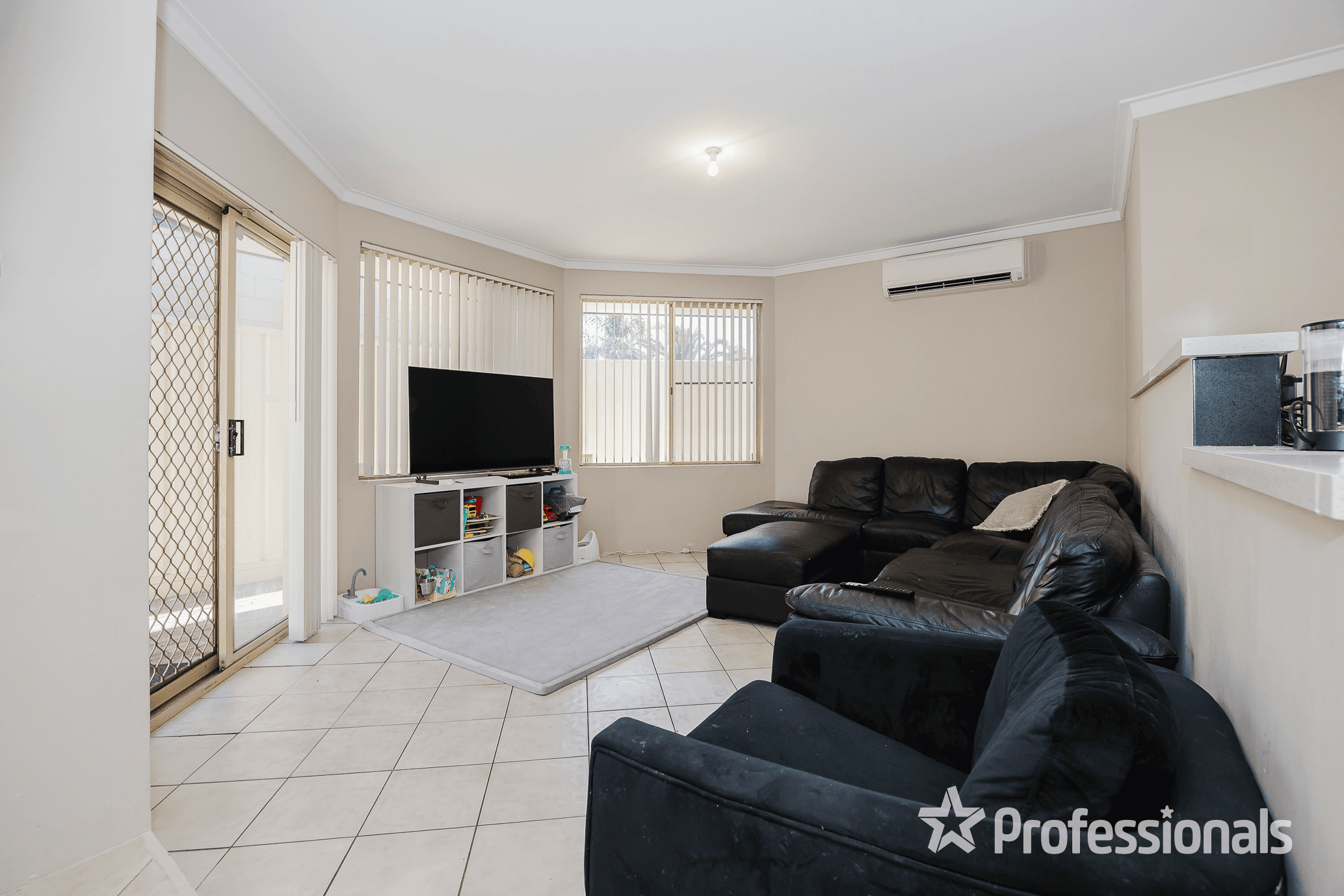 35 Osprey Circle, BALLAJURA, WA 6066