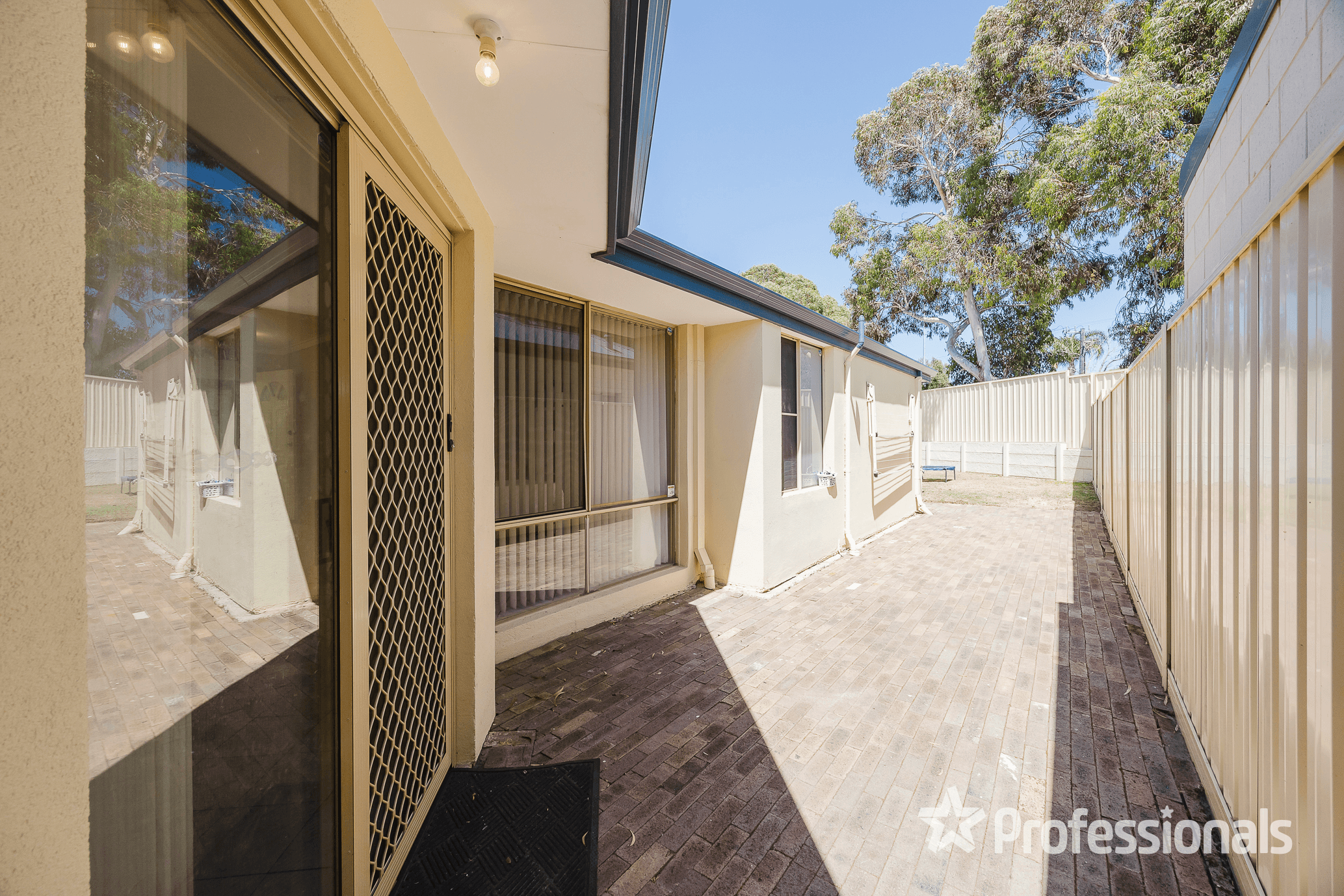 35 Osprey Circle, BALLAJURA, WA 6066