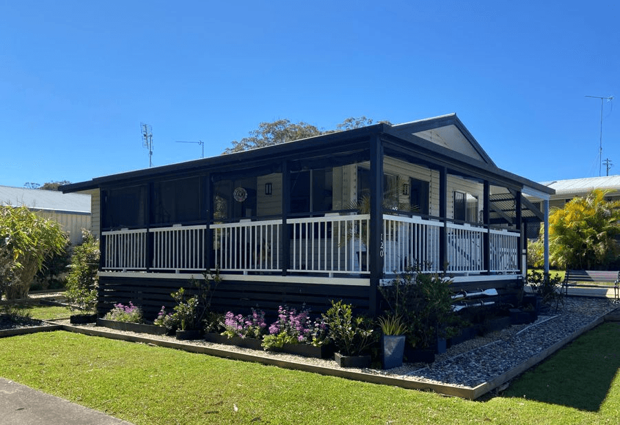 120 WATTLEGROVE TERRACE, VALLA BEACH, NSW 2448