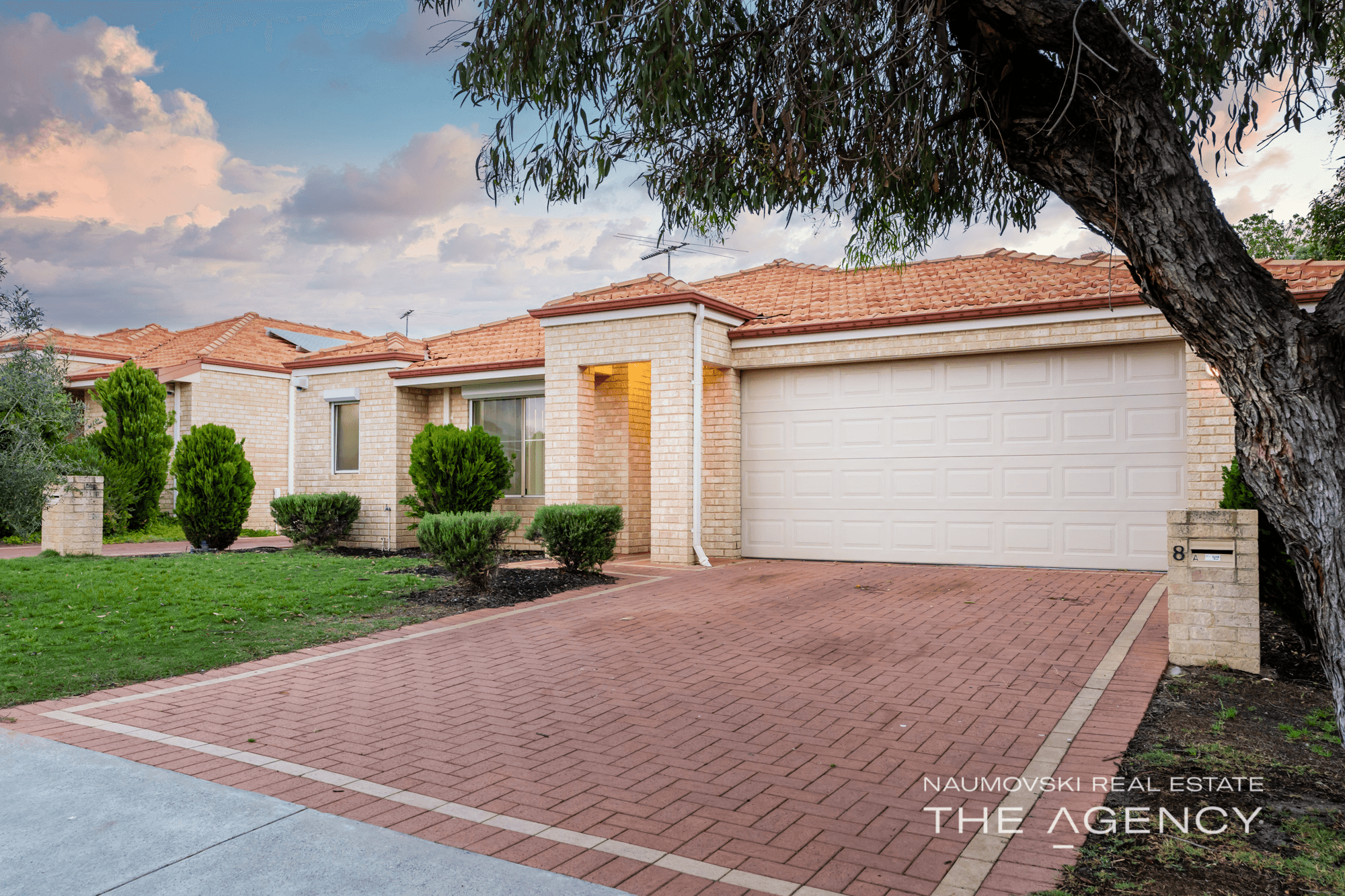 8A Maroog Way, Nollamara, WA 6061