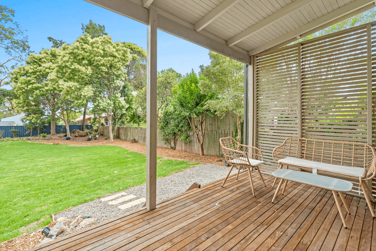 33  Lake Road, BALCOLYN, NSW 2264