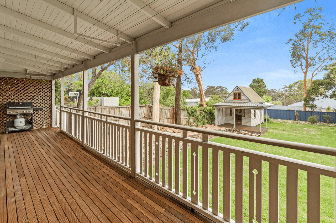 33  Lake Road, BALCOLYN, NSW 2264