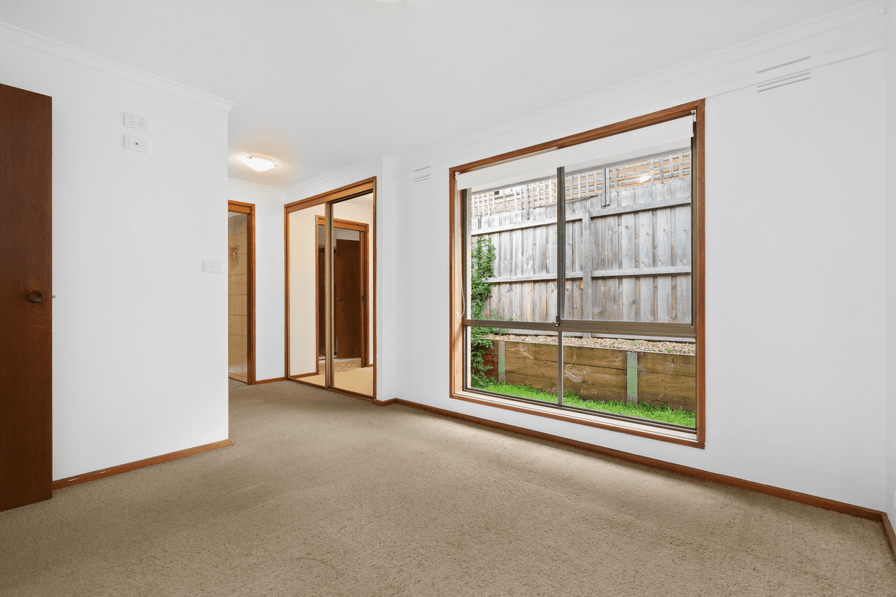 31 Dunsmore Road, HIGHTON, VIC 3216