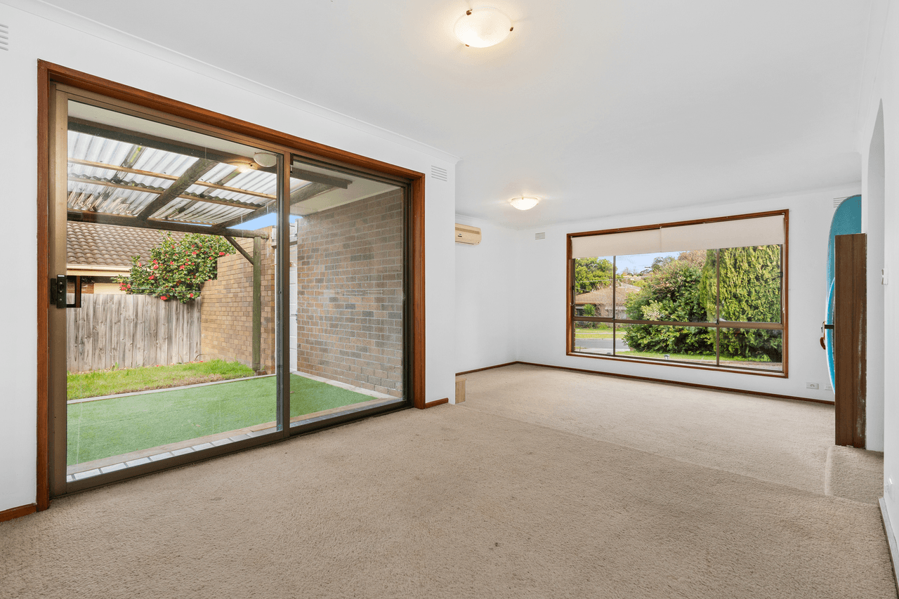 31 Dunsmore Road, HIGHTON, VIC 3216