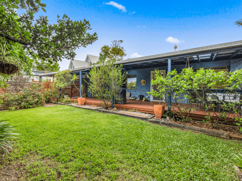 30 Pine Crescent, SANDY BEACH, NSW 2456