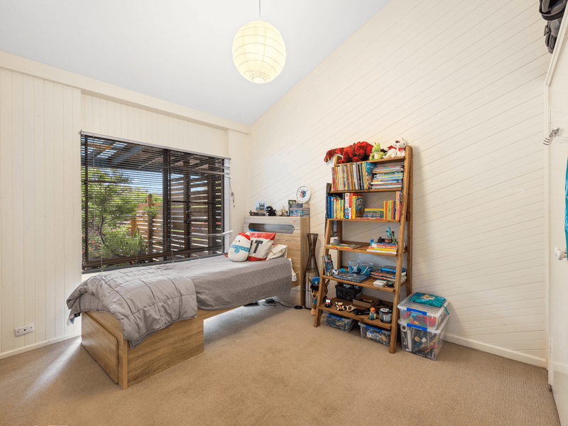 30 Pine Crescent, SANDY BEACH, NSW 2456