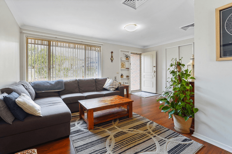 50 Michael Hill Avenue, Woodberry, NSW 2322