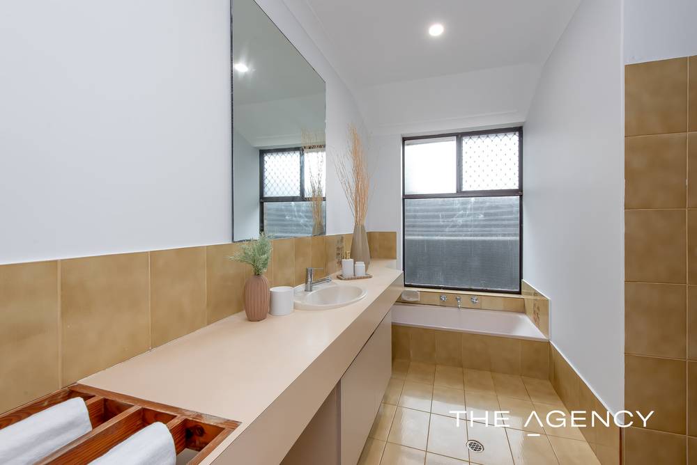 26 Simpson Drive, Padbury, WA 6025