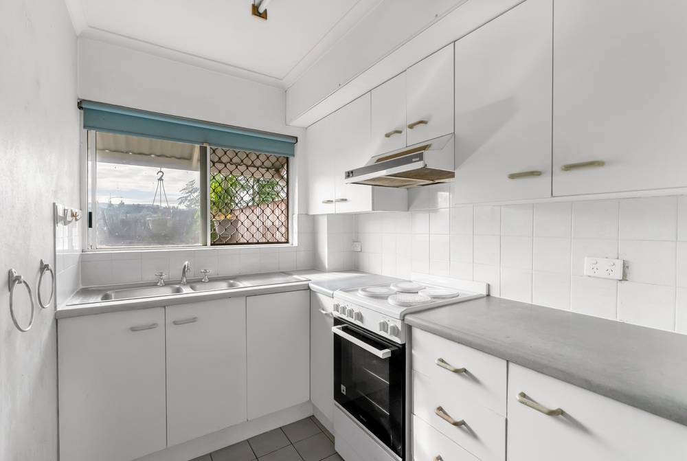 8/5-7 Mintaro Crescent, WOREE, QLD 4868