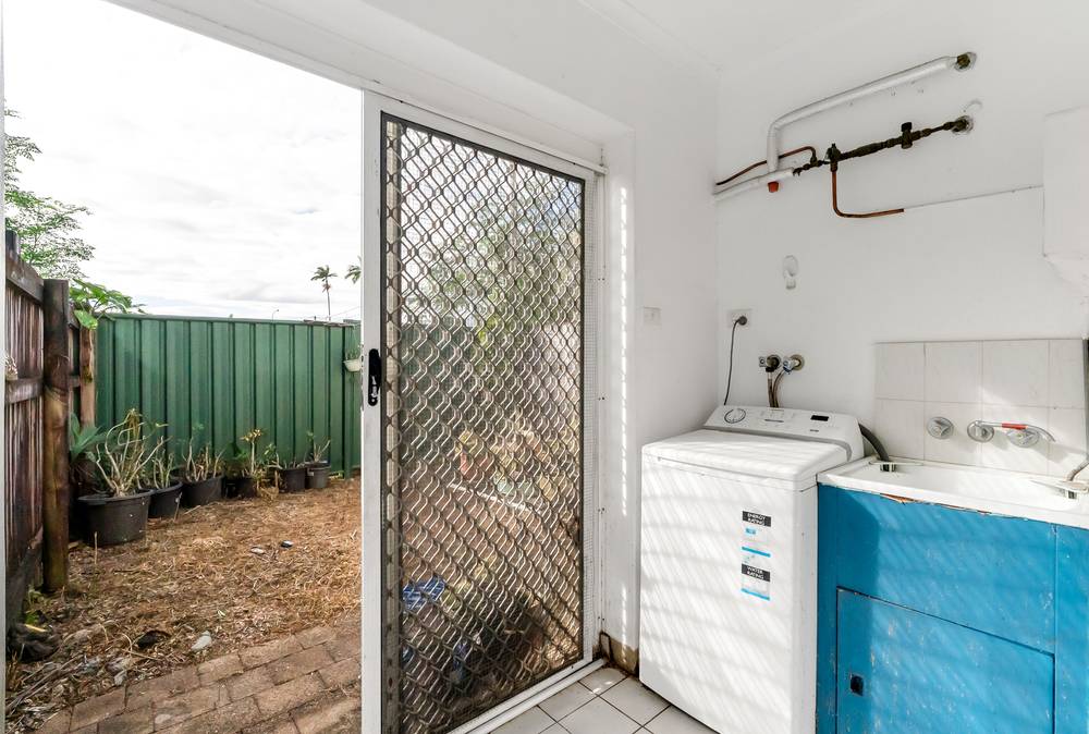 8/5-7 Mintaro Crescent, WOREE, QLD 4868