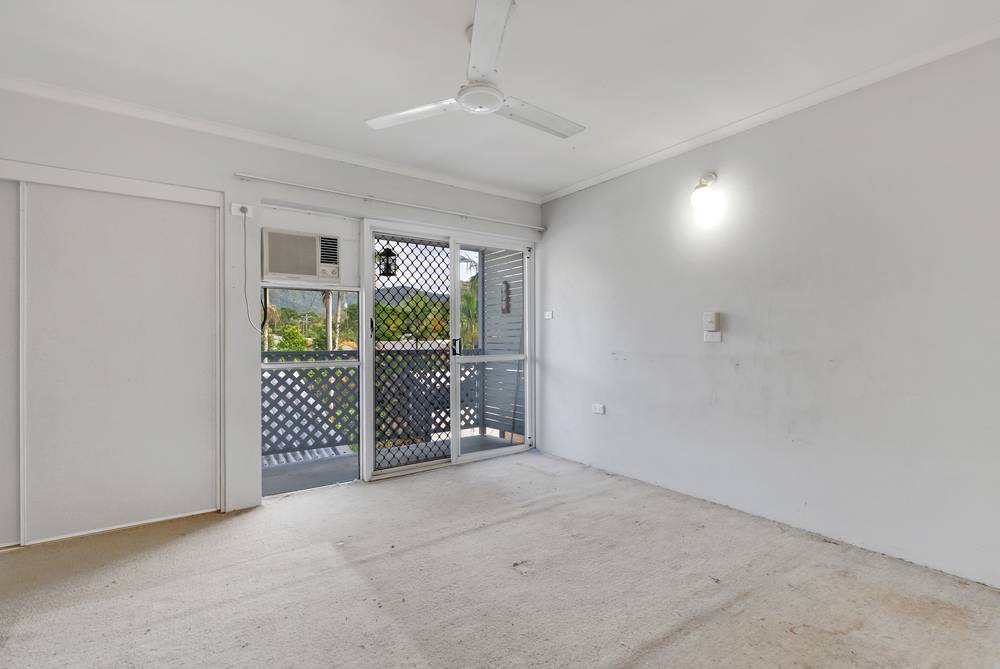 8/5-7 Mintaro Crescent, WOREE, QLD 4868