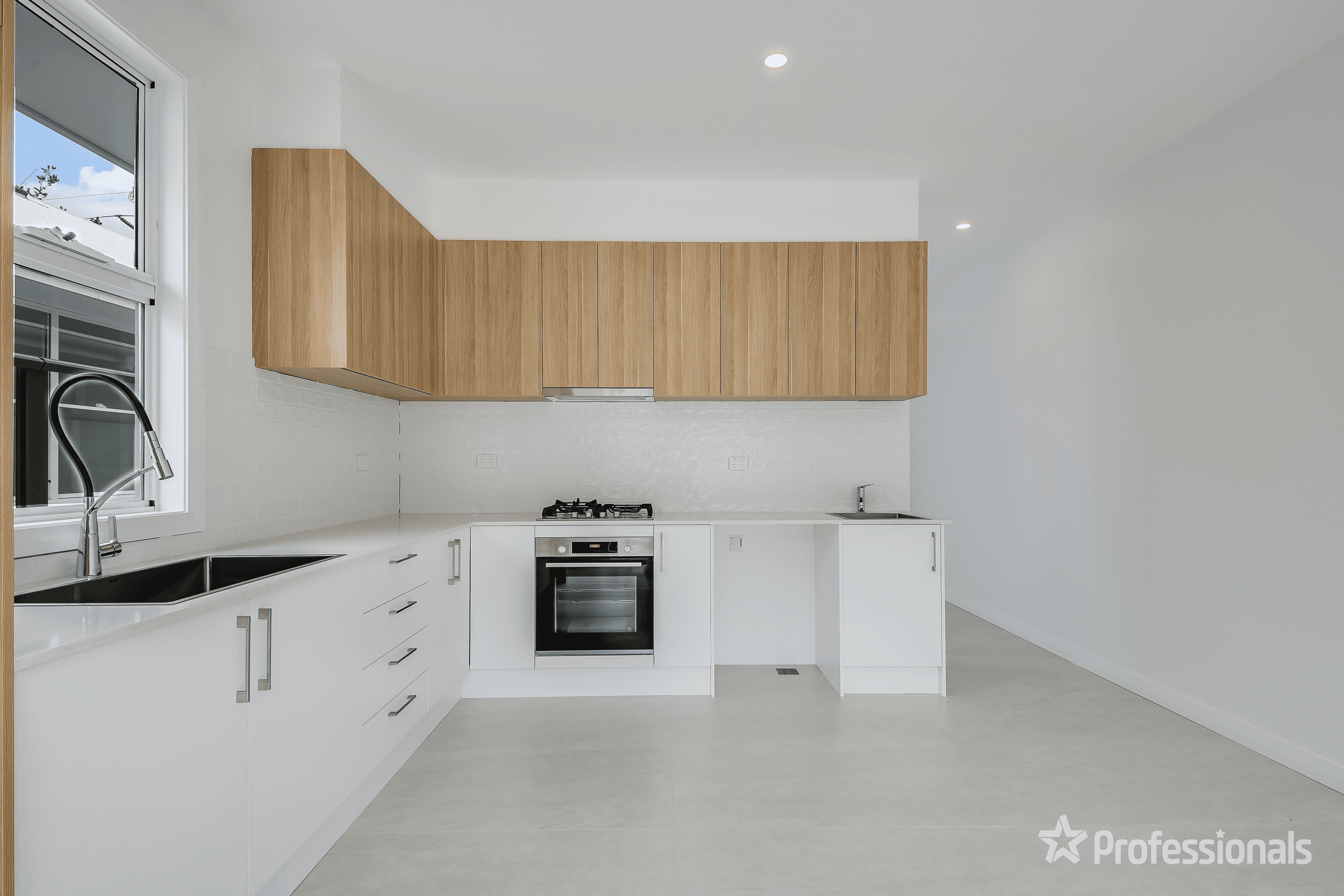 10a Mallee Close, NARELLAN VALE, NSW 2567