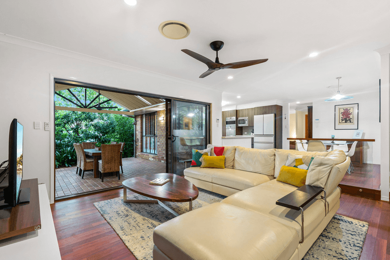 8 Sherman Street, THE GAP, QLD 4061