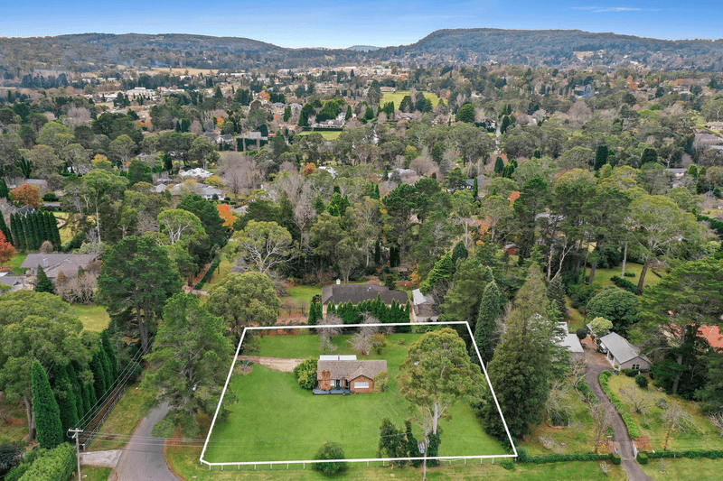 6 Sunninghill Ave, BURRADOO, NSW 2576