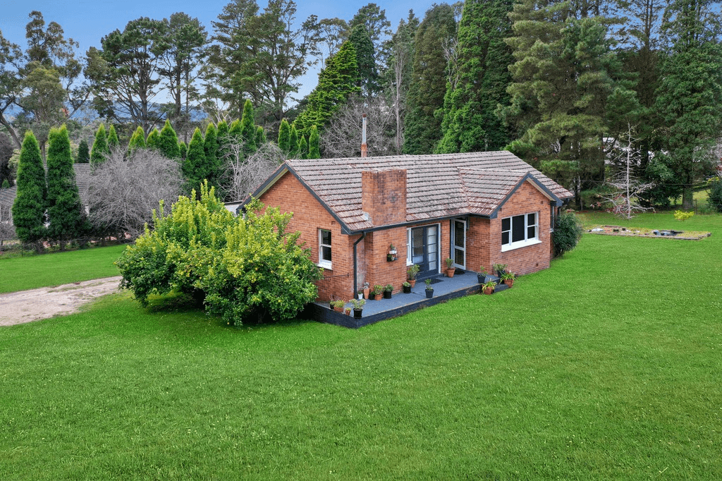 6 Sunninghill Ave, BURRADOO, NSW 2576