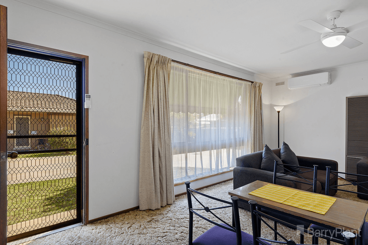 4/27 Nish Street, Flora Hill, VIC 3550