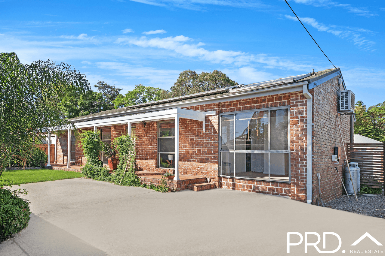 615a Henry Lawson Drive, EAST HILLS, NSW 2213