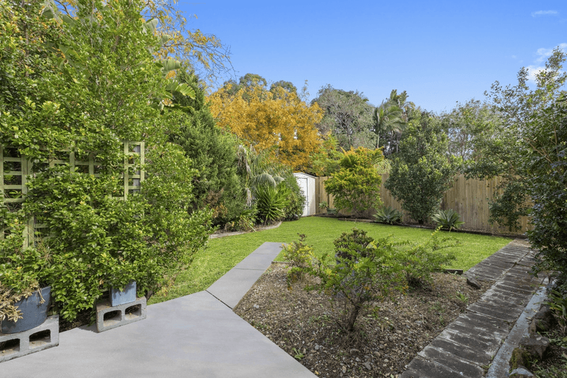 7 Belinda Close, BERKELEY VALE, nsw 2261