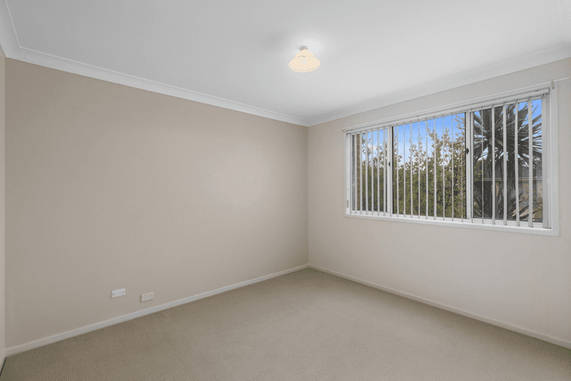 7 Belinda Close, BERKELEY VALE, nsw 2261