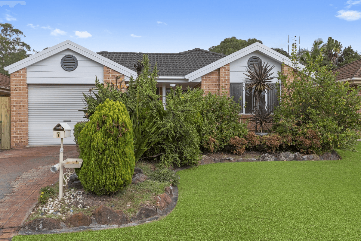 7 Belinda Close, BERKELEY VALE, nsw 2261