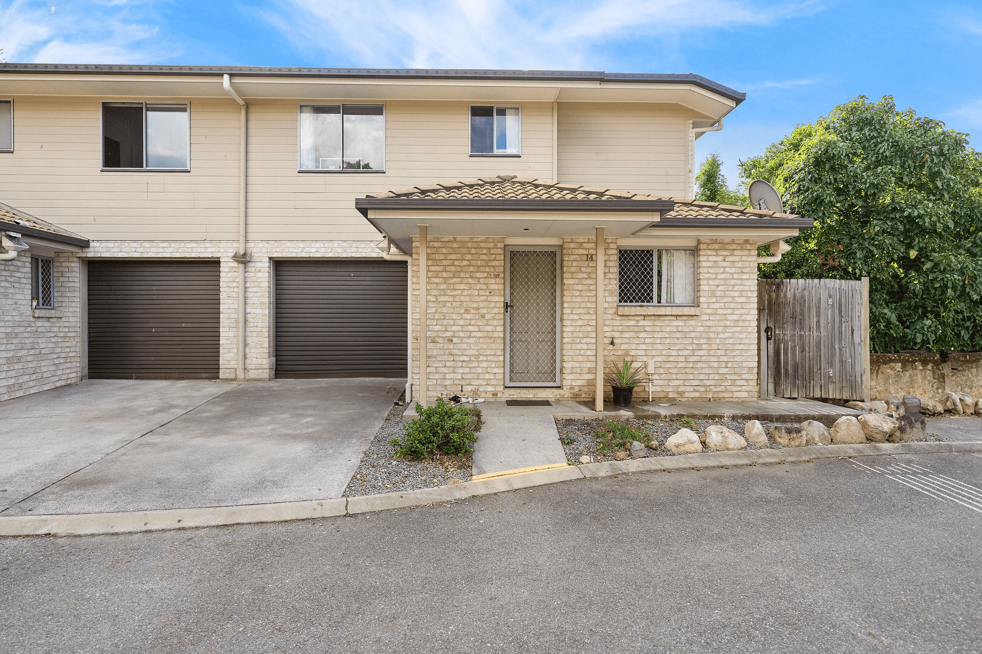 14/45 DEFIANCE ROAD, WOODRIDGE, QLD 4114