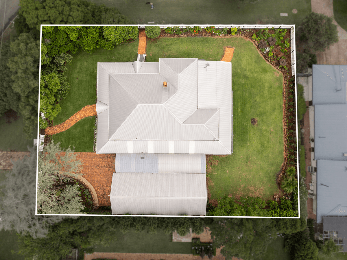 182 Geddes Street, South Toowoomba, QLD 4350