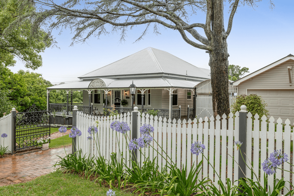 182 Geddes Street, South Toowoomba, QLD 4350