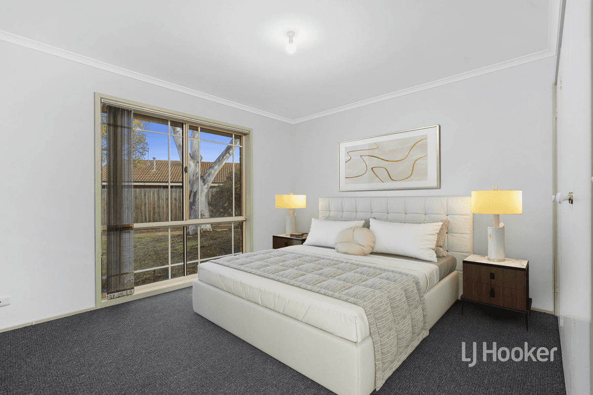 11 Potomac Close, WERRIBEE, VIC 3030