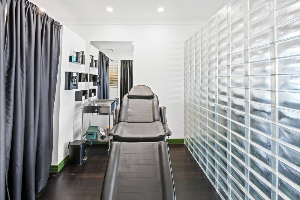 52 Peerless Avenue & 2577 Gold Coast Highway, Mermaid Beach, QLD 4218