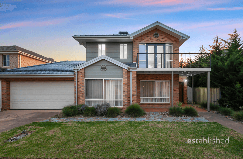 18 South Shore Avenue, SANCTUARY LAKES, VIC 3030