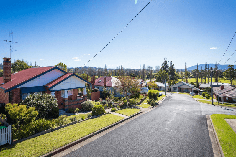 1 Heath Street, BEGA, NSW 2550