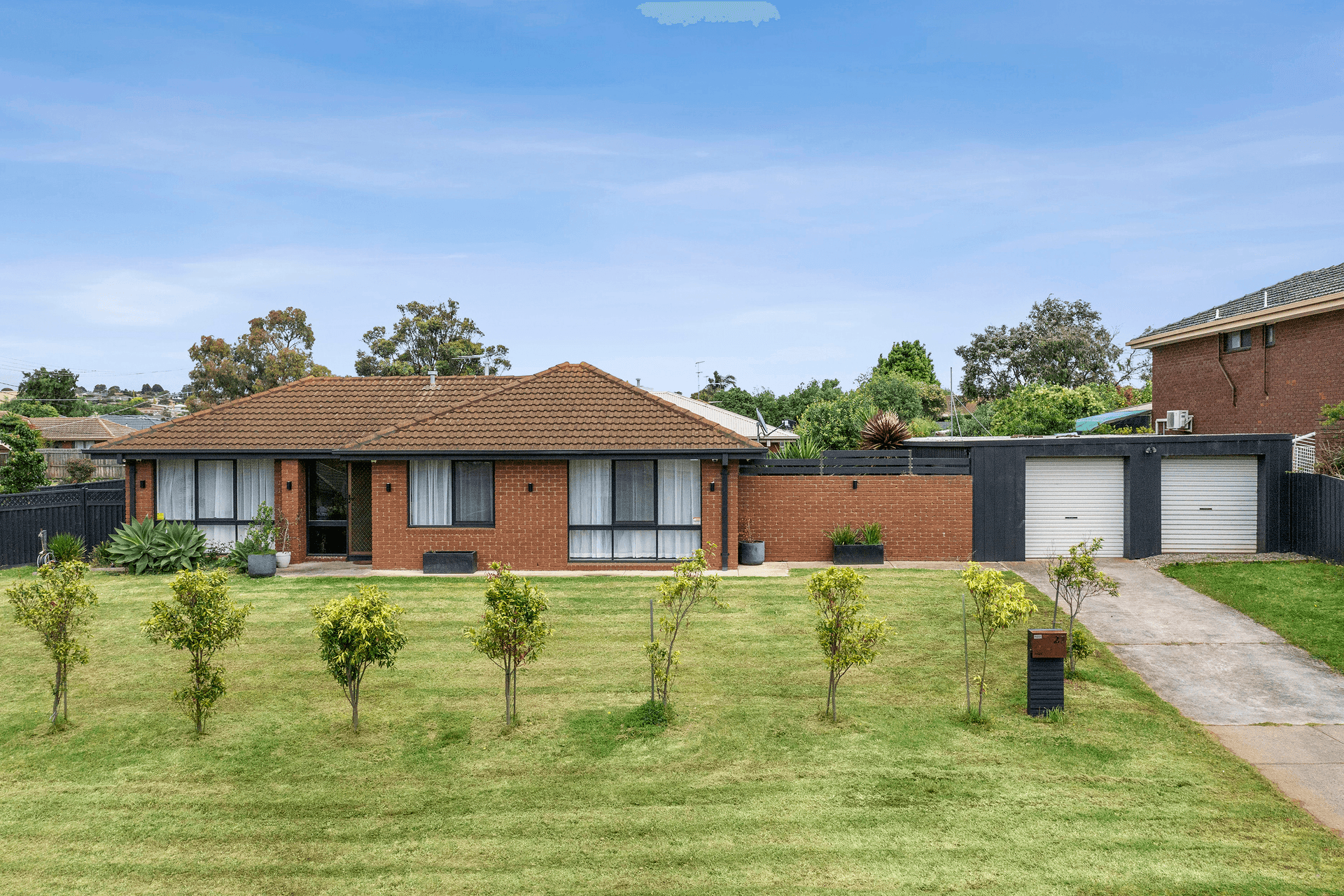 27 Nanworen Crescent, Bell Park, VIC 3215