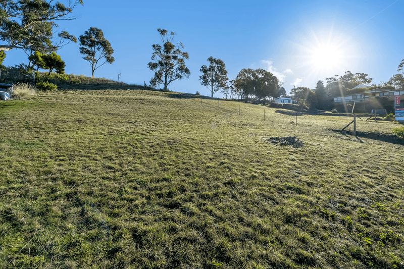 16 Norfolk Crescent, Primrose Sands, TAS 7173