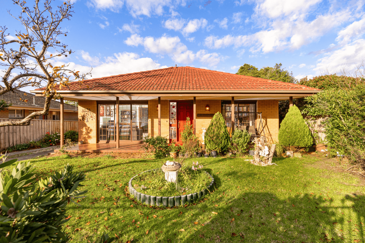 99 Thornhill Road, Highton, VIC 3216