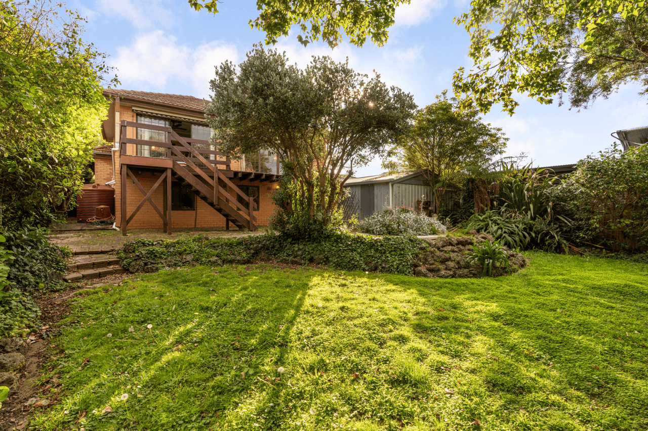 99 Thornhill Road, Highton, VIC 3216