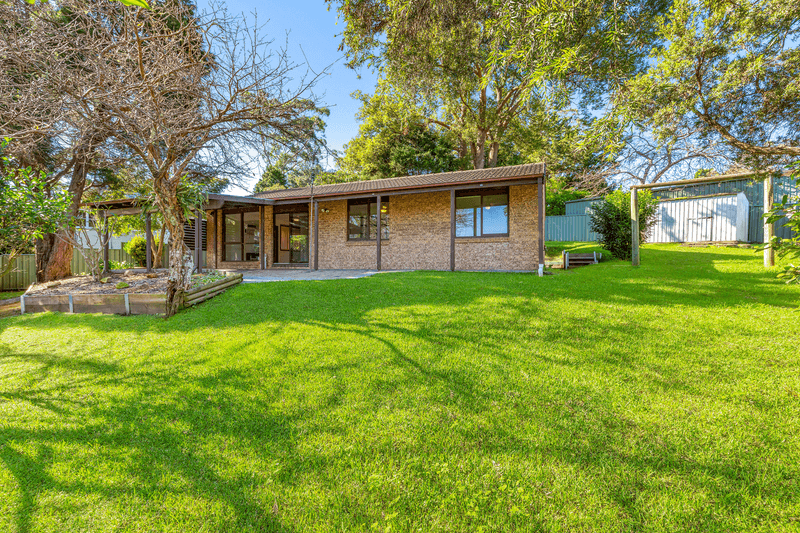 6A Kinarra Avenue, WYOMING, NSW 2250