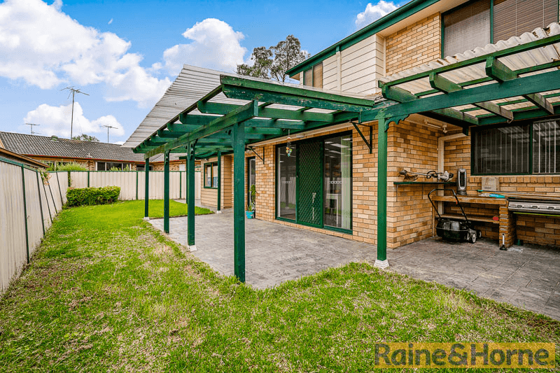 31-33 Thompson Crescent, GLENWOOD, NSW 2768