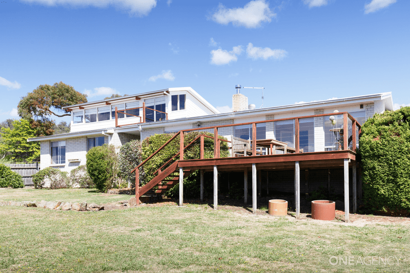 82 Gravelly Beach Road, Blackwall, TAS 7275